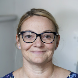 dr. Ladányi Anikó portré
