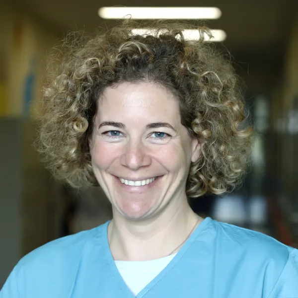 dr. Perjés Zsófia portré